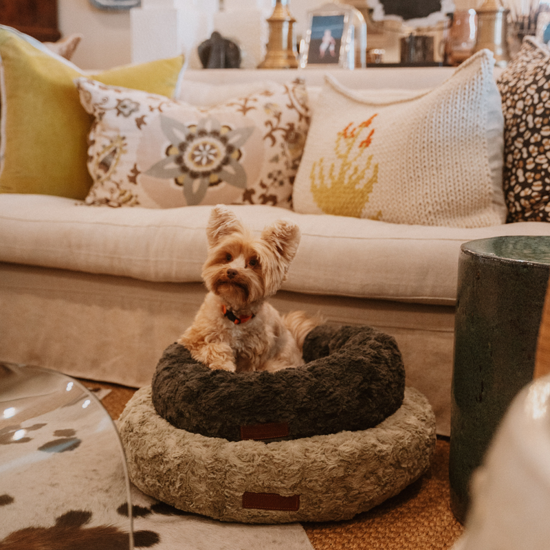 Load image into Gallery viewer, Huntlea Calming Kuddler Round Dog Bed
