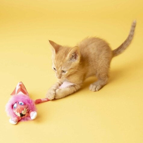 Load image into Gallery viewer, FAT CAT Classic Tailchasers Cat Toy
