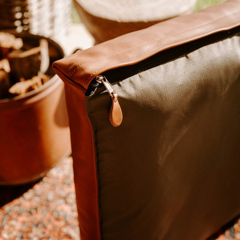Load image into Gallery viewer, Huntlea Leather Luxury Napper Matlow Dog Bed
